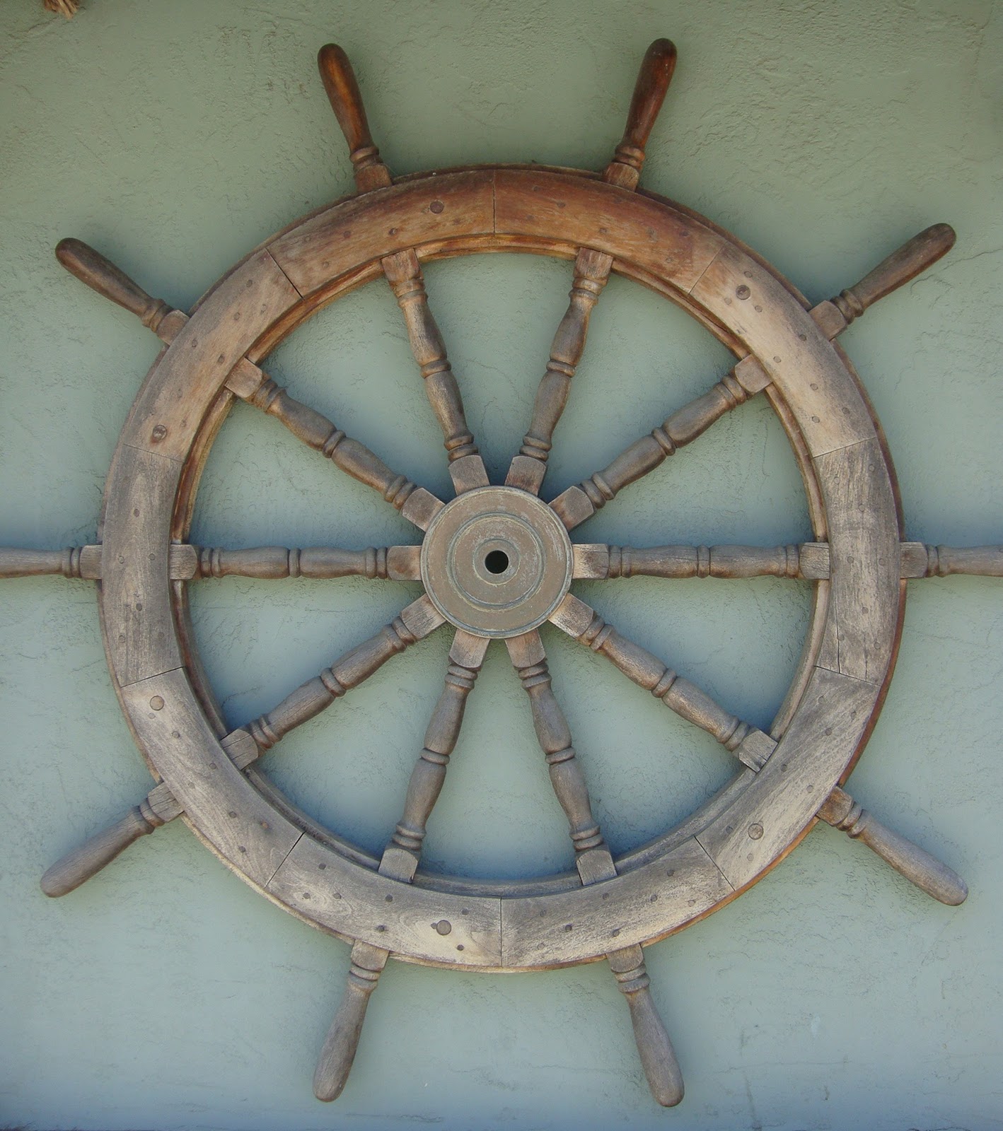 Lessons from a ship's wheel... sealaura