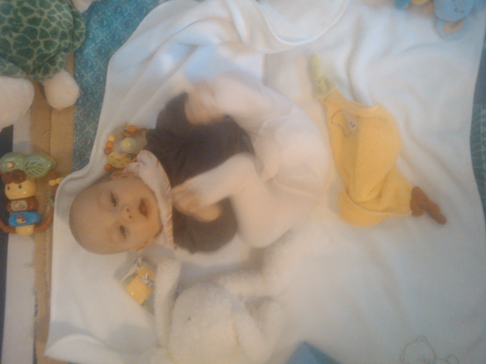 Baby Paula + Baby Leopold: Silvester - mein erster Zahn! Baby Paula + Baby Leopold: Silvester - mein erster Zahn!