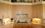 Tumbled marble backsplash