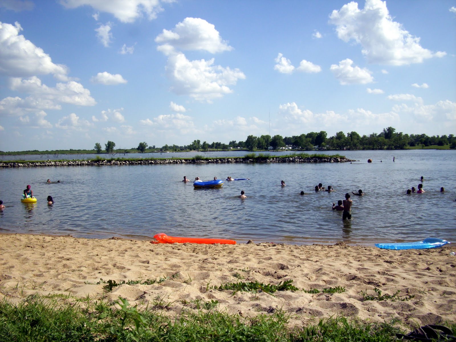 Travelling with Tweedy Newton KS Two week break.