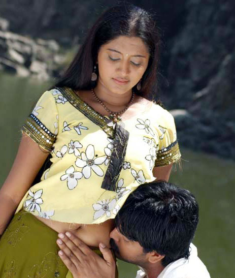 Mallu Actress Hot Photos: Mallu Actress In Bra