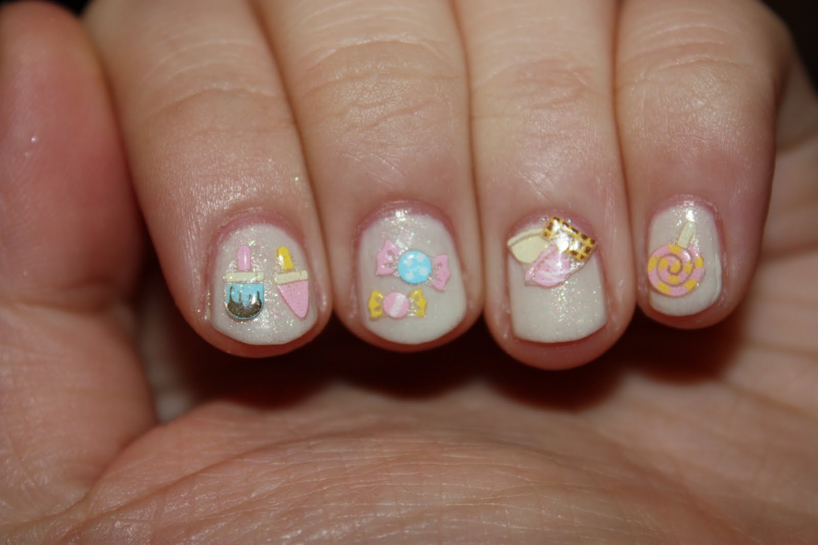 sweet nail art picture 