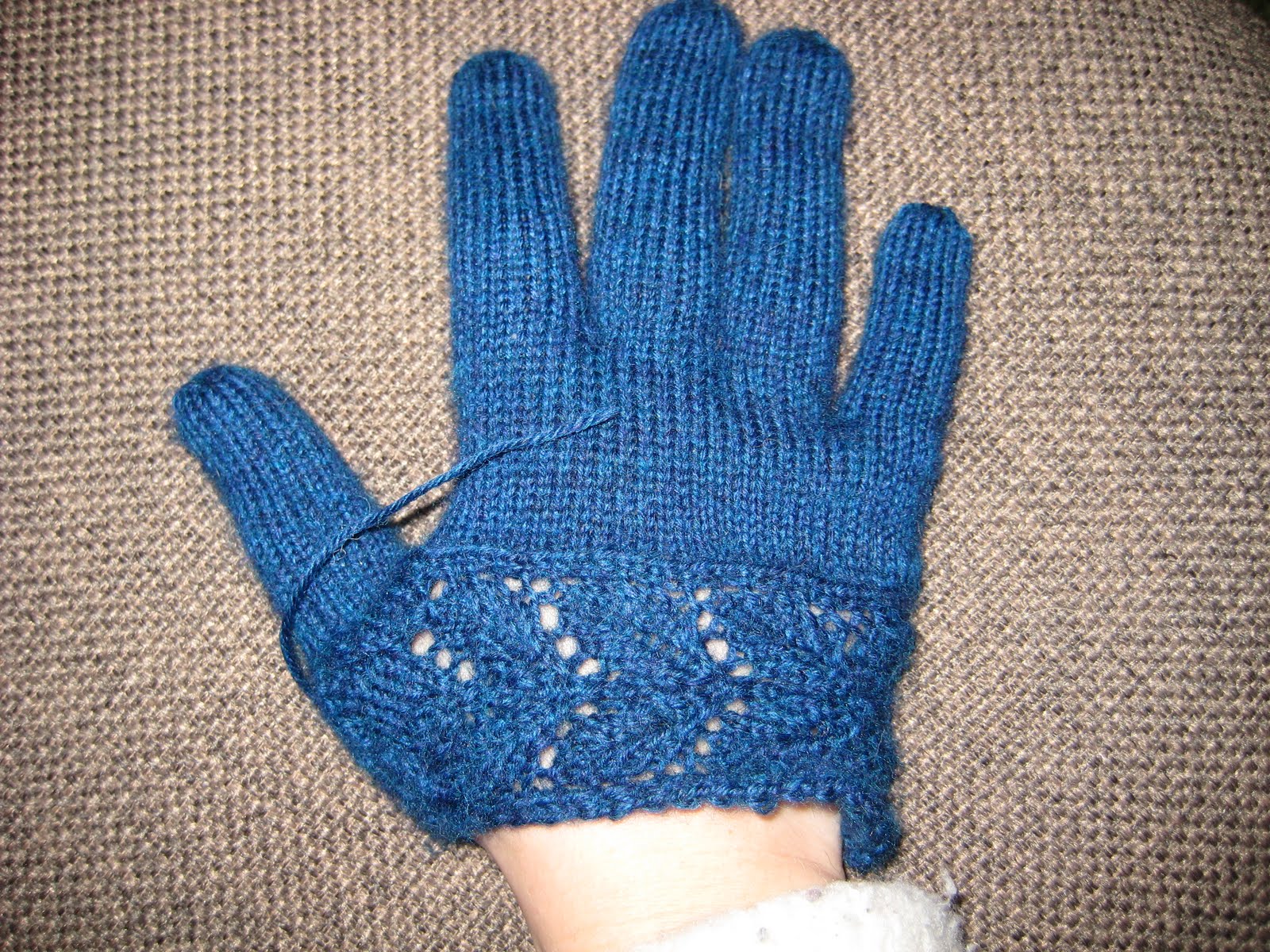 Jennys blog on knitting: (Summer) Home Owners!