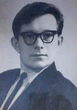 My father married to my mother in june.