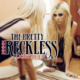 The Pretty Reckless - Light Me Up Lyrics