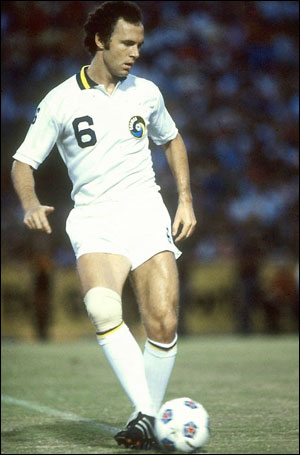 http://3.bp.blogspot.com/_qRJBNxP-Lzw/S2NteU9QBJI/AAAAAAAAAAU/Drnrh432hzU/S700/beckenbauer.jpg