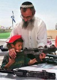 Новая страница в истории «Бакинских страниц» - Страница 4 Israeli_gun_child_6