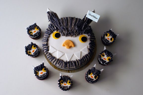 where the wild things are cake and cupcakes