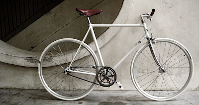 messenger bicycle