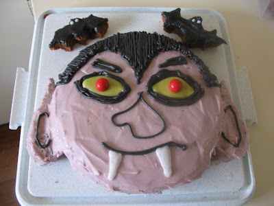 [Image: vampire+cake+28.04.07.JPG]