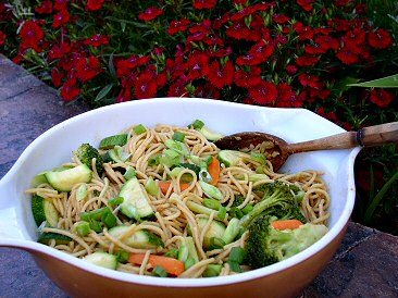 [peanut-veg-pasta.jpg]