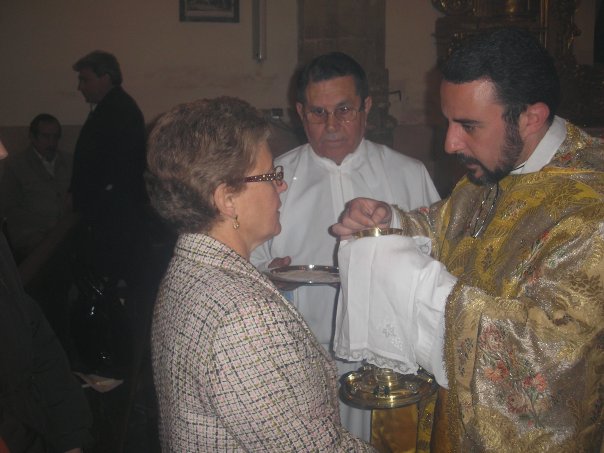 [comunión+vigilia+pascual.jpg]