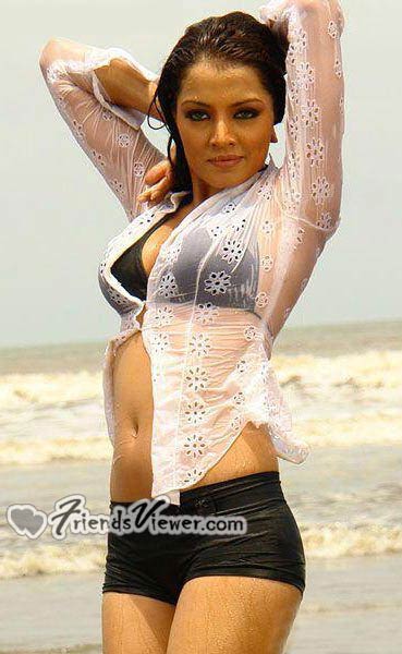 Sexy Indian masala actress in undies