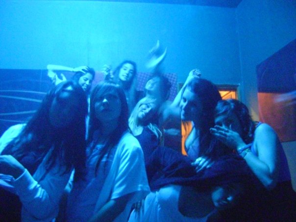 [8530_1251388329069_1360326645_723432_3682308_n.jpg]