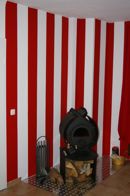 [gestreifte+Wand.JPG]