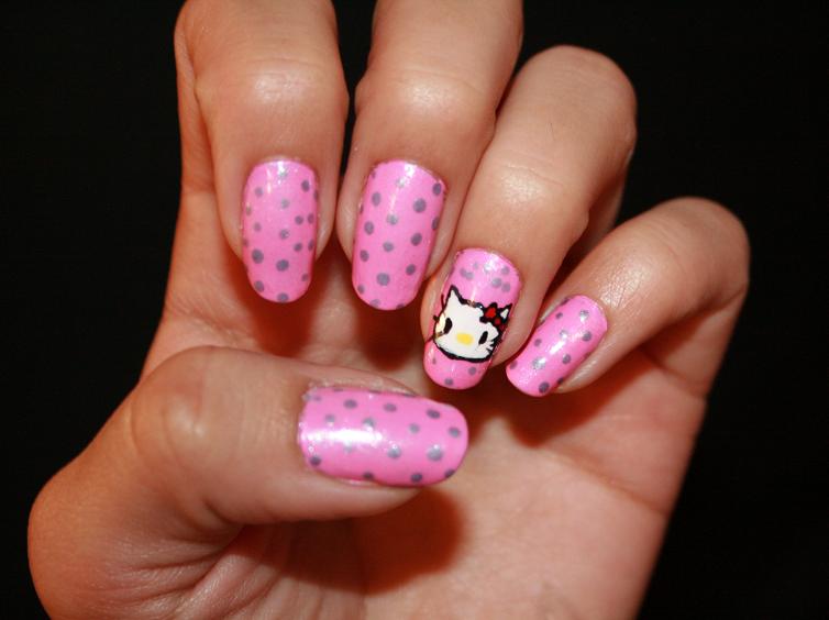 I watched several Hello Kitty nail