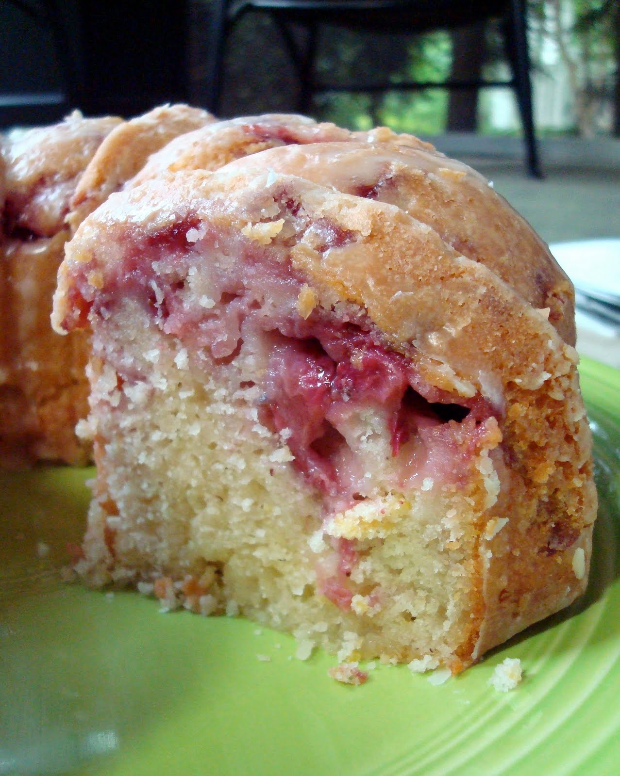 DECK THE HOLIDAY'S STRAWBERRY YOGURT CAKE!