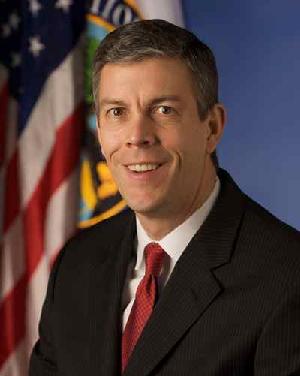 [arneduncan.JPG]