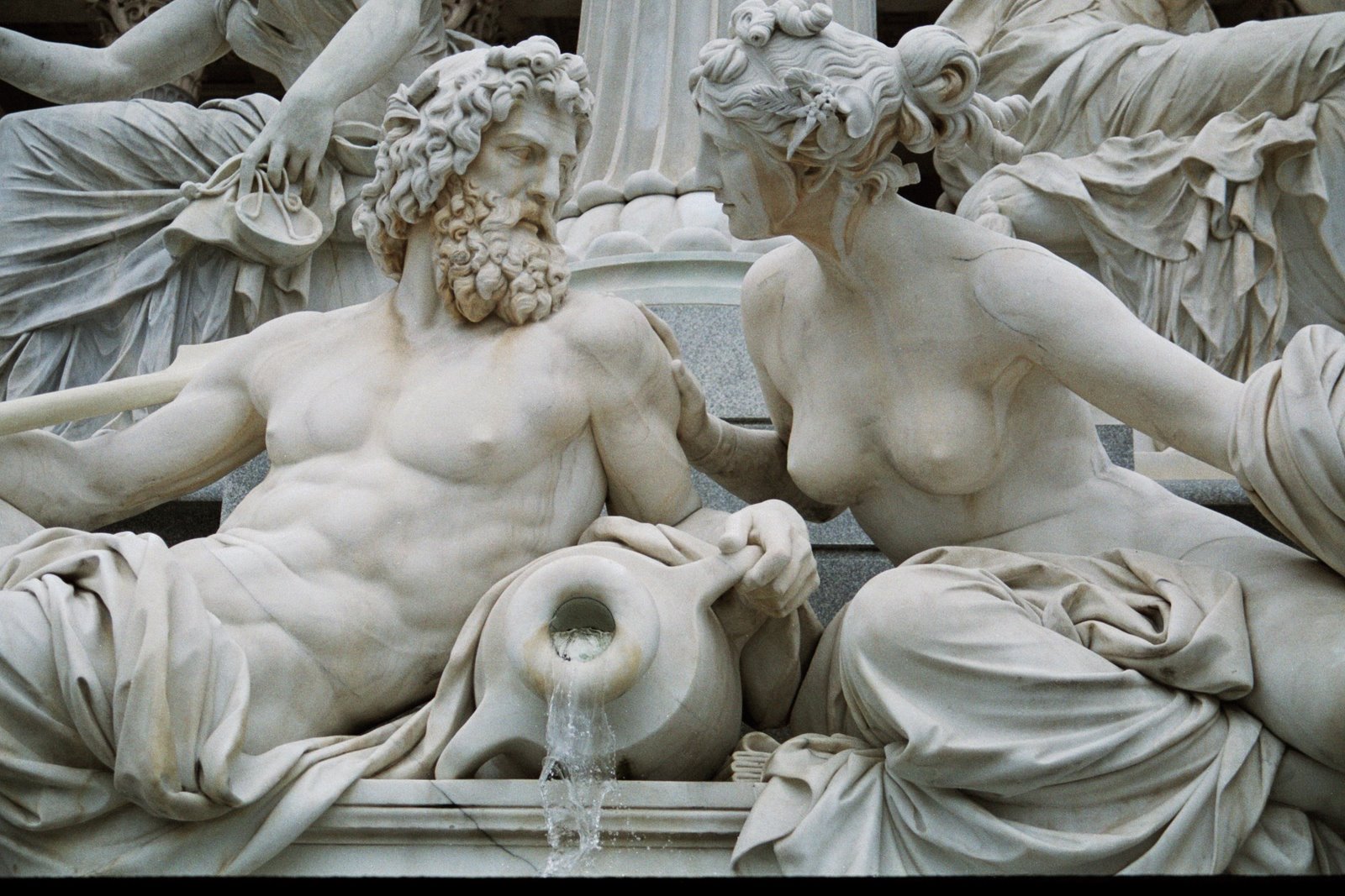 hera and leto