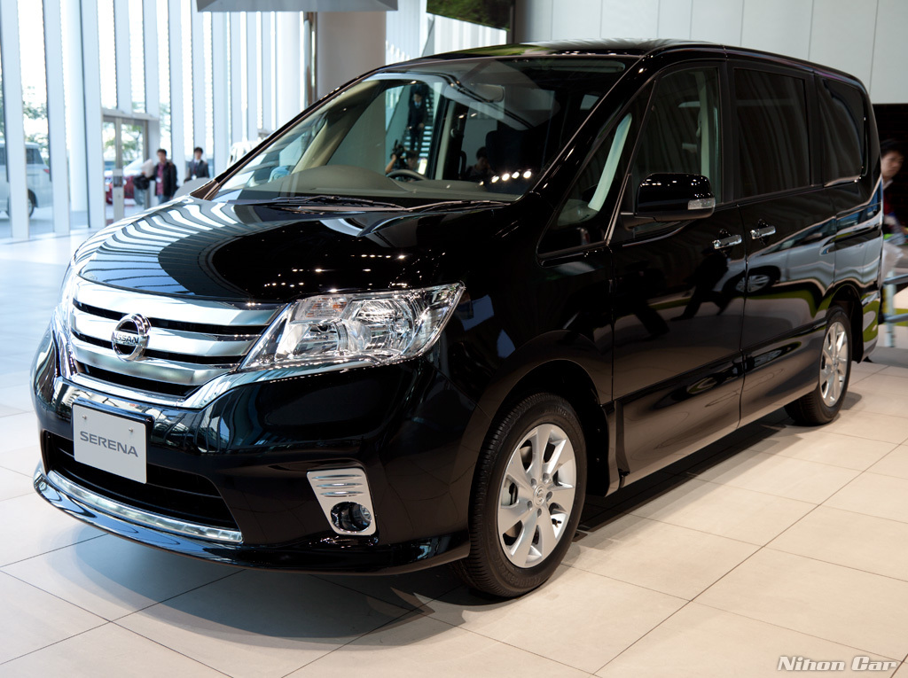 nissan serena nissan serena