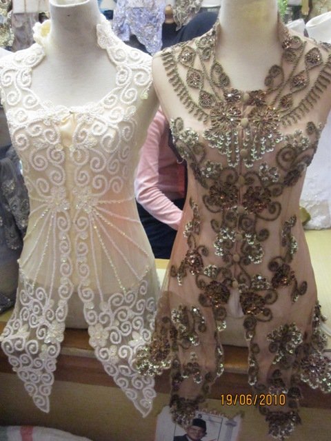 Kebaya Tradisional Anggun Corner Kebaya Modern And kebaya tradisional anggun corner kebaya modern and
