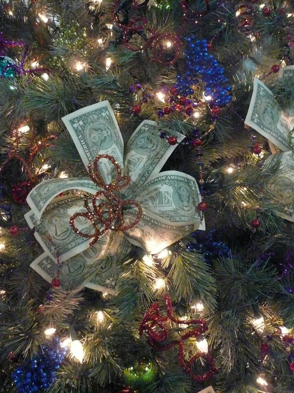 Musing with Marlyss: Creative Christmas Trees: Money Tree
