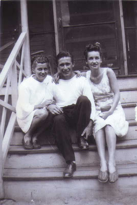 Del, Lou, & Jean - Vose St. Steps - 1947