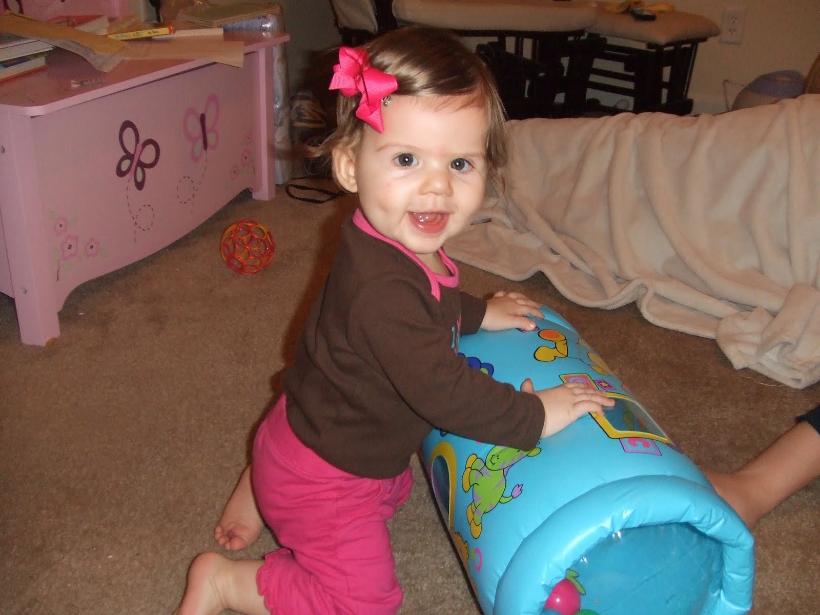 Watch Me Grow! My 8 Month Old Baby Girl