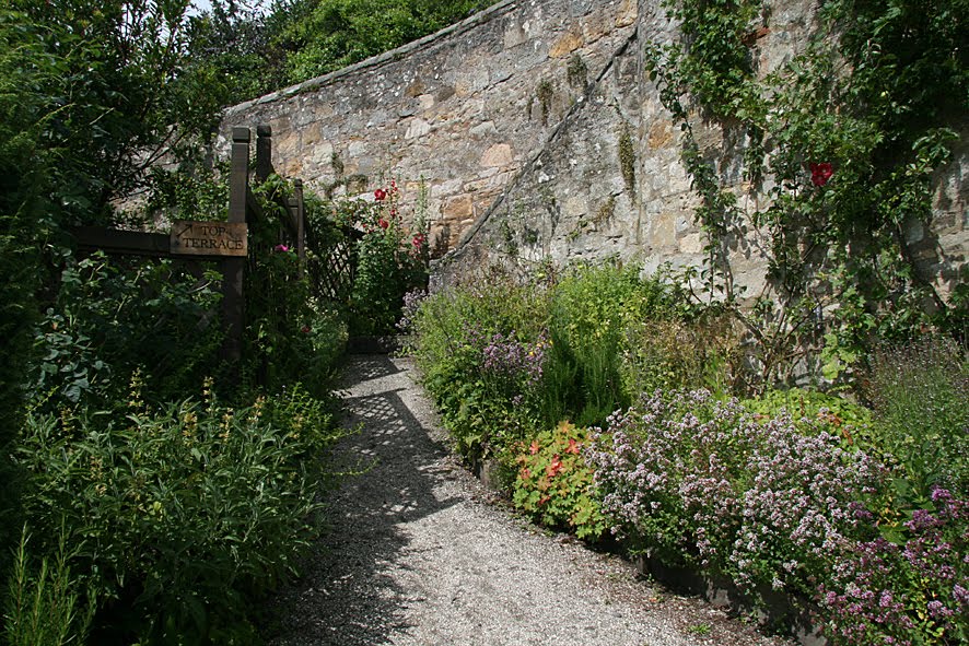 [SGW09+GVJUL28,+Culross+(12).jpg]