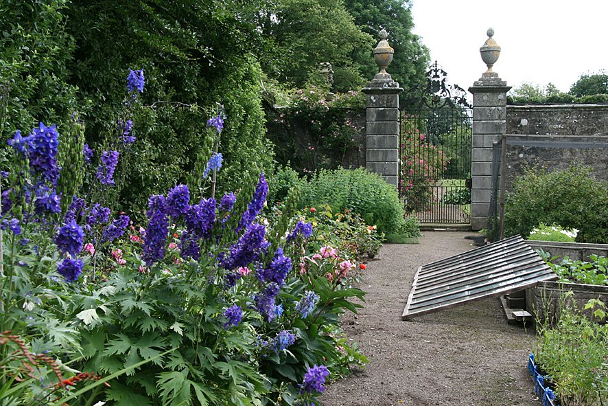 [Kinross+House+Garden+JUL9(3).jpg]