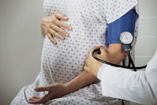 Hamil dengan Hipertensi Waspadai 5 Risiko Ini