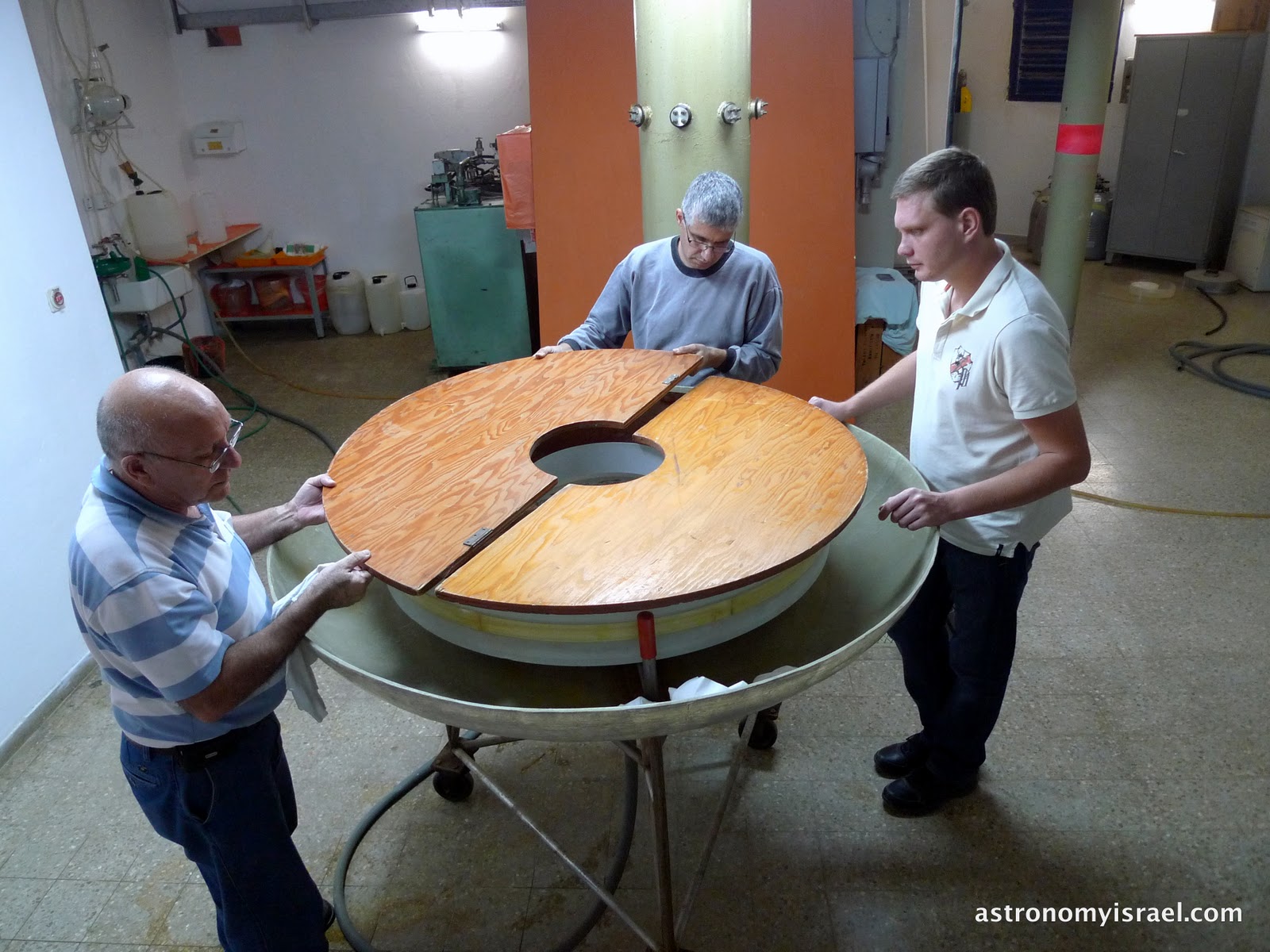 Astronomy Israel Cleaning the 40 Inch Mirror of the Wise Observatory