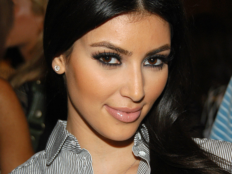kim kardashian plastic surgery 2011. This news blaze since Kim