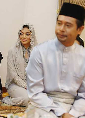 (Gambar)Diana-Zamarul sah bergelar suami isteri | Gambar Pernikahan Diana Rafar dan Zamarul Hisham | Gambar Perkahwinan Diana Rafar dan Zamarul Hisham | Zamarul, Diana Rafar Diijabkabul | Video Perkahwinan Diana Rafar dan Zamarul Hisham | PERKAHWINAN, news, scandal, gossip, Weddings, Families, Divorces of Celebrities