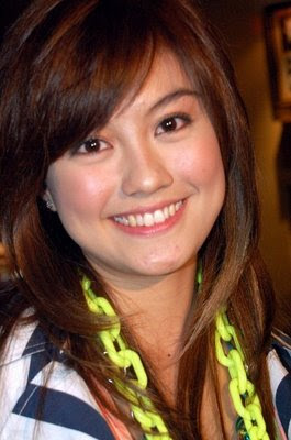 Agnes Monica | Selebriti Indonesia | Foto Selebritis Agnes Monica | foto agnes monica bugil | AgnesMonica.com
