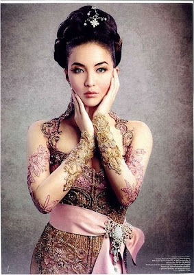 Model Indonesia Manohara Odelia Pinot dan Tengku Temenggong Kelantan ,Tengku Muhammad Fakhry Petra | model Manohara Odelia Pinot Artis Indonesia | Indonesia celebrity
