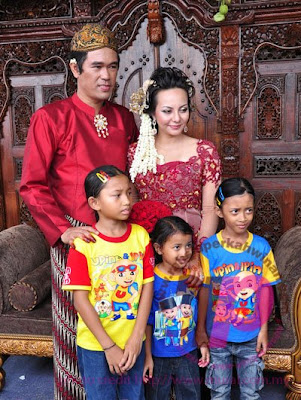 (Gambar)majlis perkahwinan Adlin Aman Ramlie dan Emelda Rosmila | Gambar Kawin, Kahwin, Sanding, Nikah Adlin Dan Emelda | Majlis Pernikahan Adlin dan Emelda | Majlis Kawin ADLIN EMELDA | Emelda Rosmila & Aman Ramli |PERKAHWINAN artis MALAYSIA