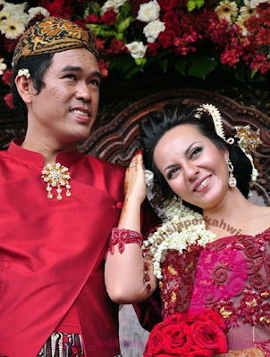 (Gambar)majlis perkahwinan Adlin Aman Ramlie dan Emelda Rosmila | Gambar Kawin, Kahwin, Sanding, Nikah Adlin Dan Emelda | Majlis Pernikahan Adlin dan Emelda | Majlis Kawin ADLIN EMELDA | Emelda Rosmila & Aman Ramli |PERKAHWINAN artis MALAYSIA