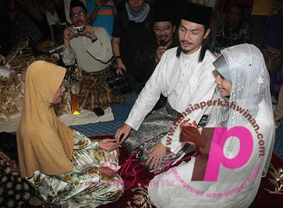 Gambar Perkahwinan Akhil Hayy dan Waheeda | Gambar hantaran perkahwinan Akhil Hayy dan Waheeda | Gambar Pernikahan Akhil Hayy dan Waheeda | Gambar Akhil Hayy dan Waheeda kahwin |PERKAHWINAN artis MALAYSIA, news, scandal, gossip, Weddings, Families, Divorces of Celebrities