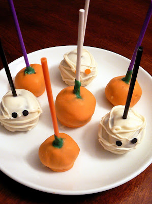 Halloween Brownie Pops and