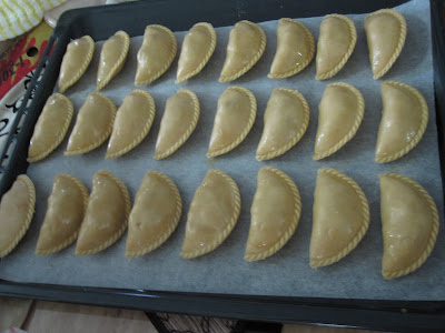 Curry Puff Machine