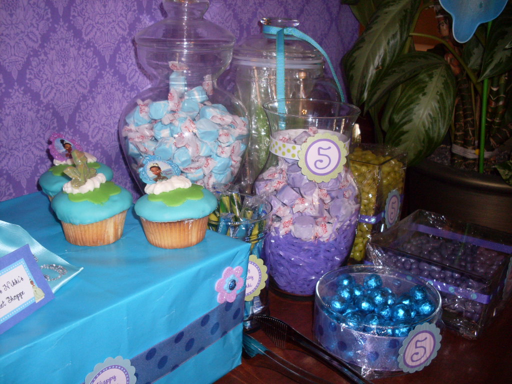 Cupcake Wishes &amp; Birthday Dreams More Princess and The