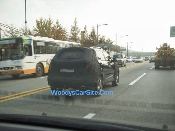 Hyundai Santa Fe 2012 Spy Shots. 2012 Hyundai Sante Fe?