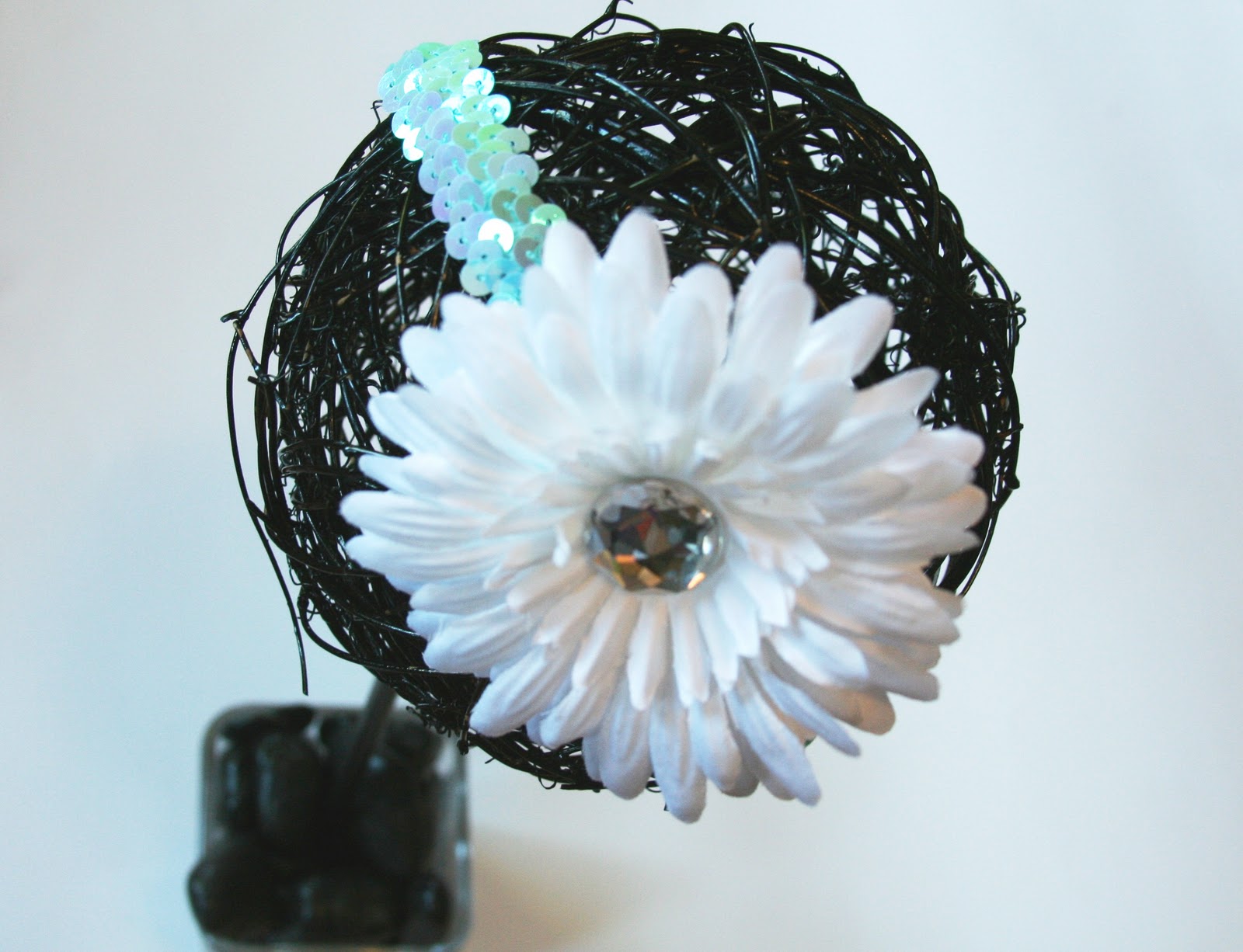 ) Crafty Mama DIY Sequin Headband