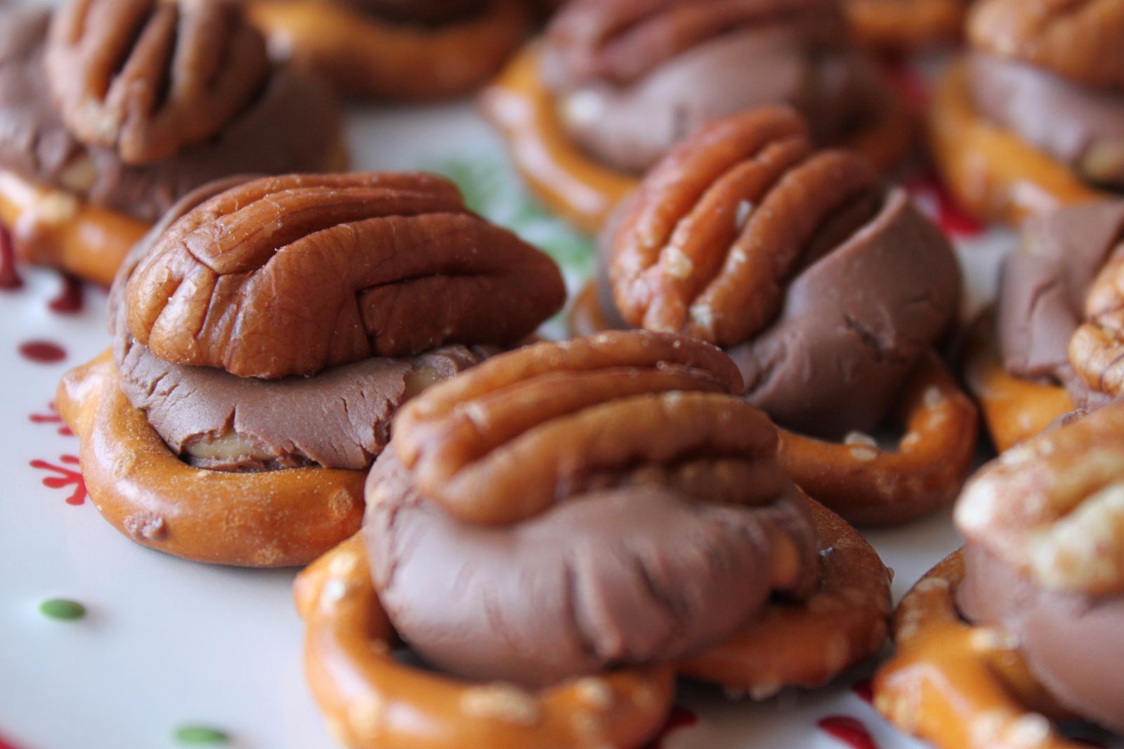 A WellSeasoned Life Rolo Pretzel Candy