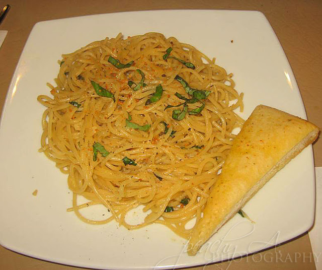 blowing peachkisses... Pasta Perfetto by Pizza Hut