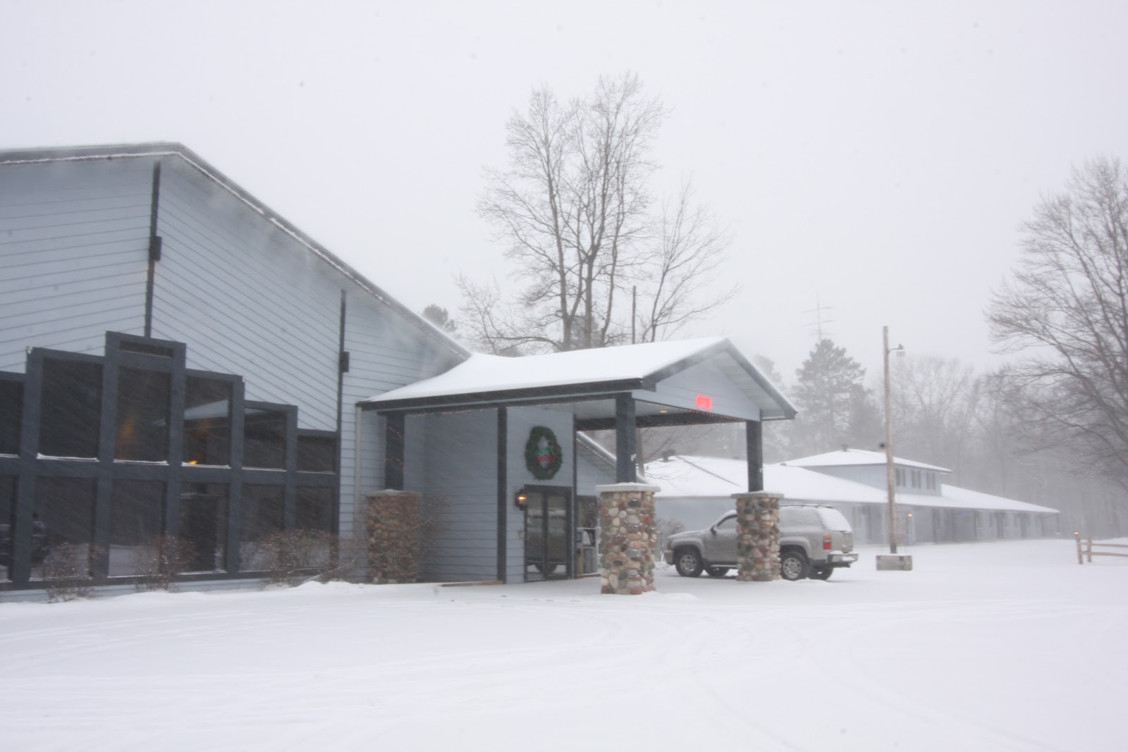 Rustic Reports by Rustic Manor, St Germain, WI December 2010