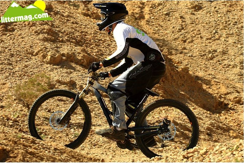 [supreme+dht_05.jpg]