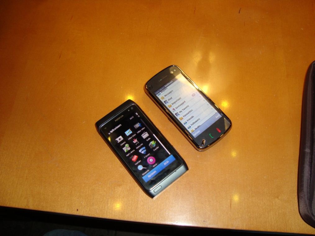 e mobile stores nokia n8 vs nokia n97 gallery