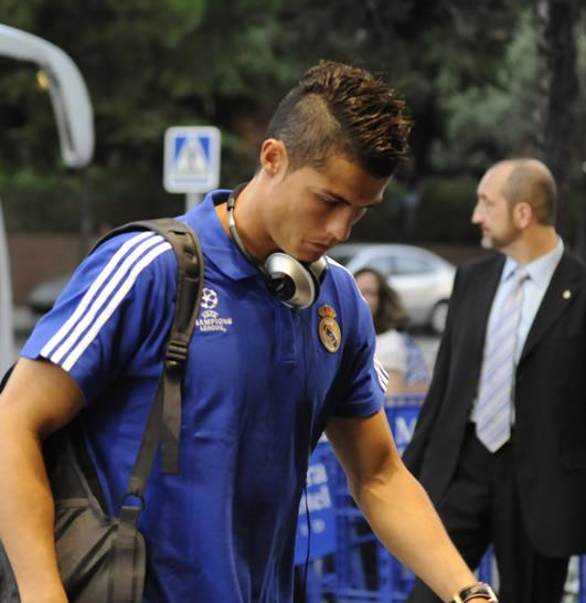 Cristiano Ronaldo New HairCut for Ajax Match (15 September 2010)